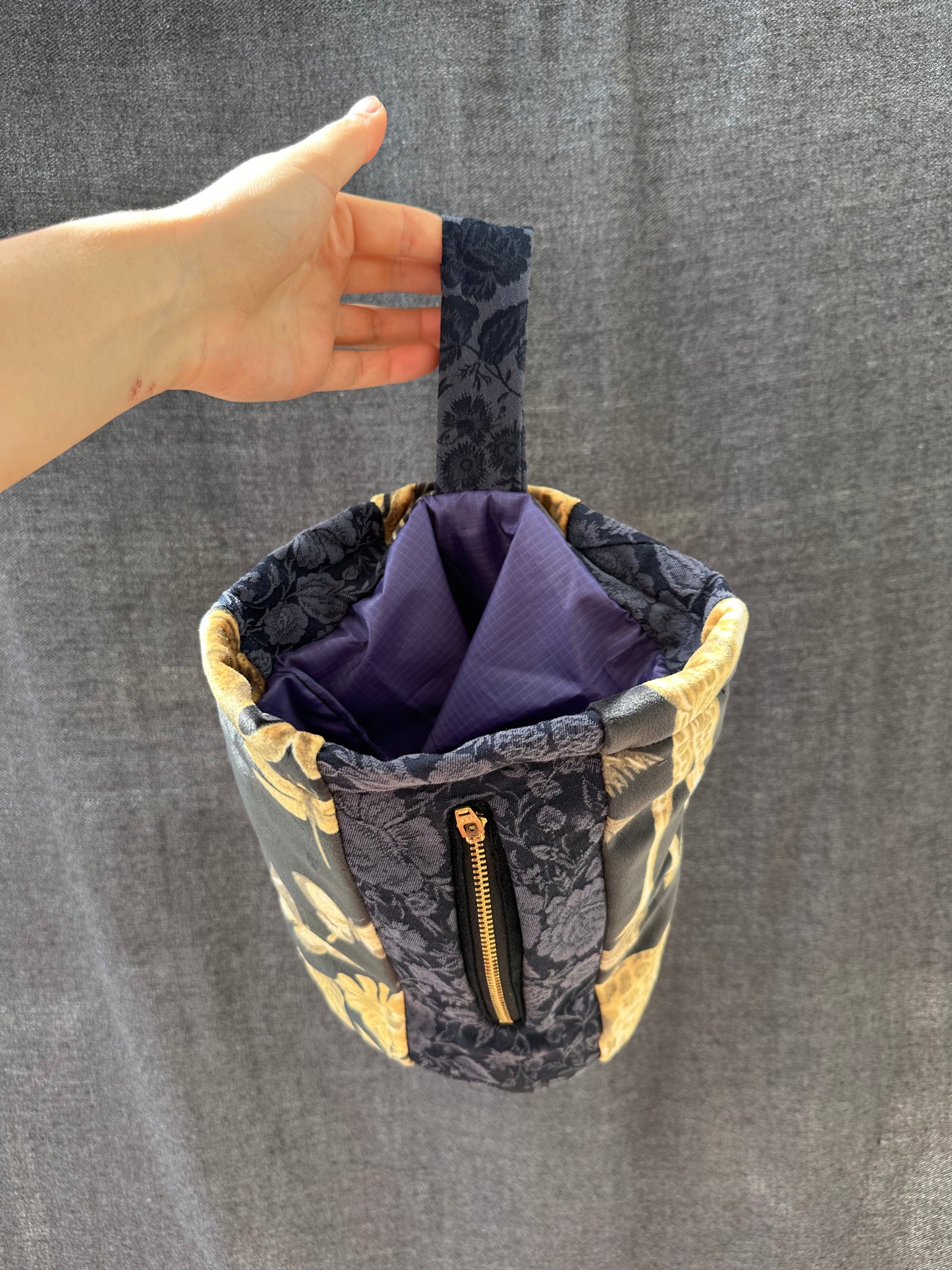 Indigo Bucket